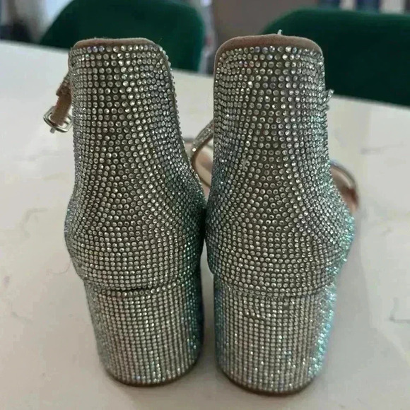 Madden Girl Bling Sandals.  Women’s size 9.5. - Picture 2 of 7